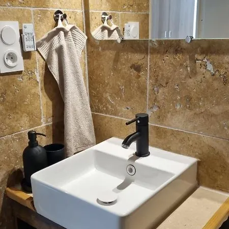 Avec Beaucoup De Charme Intra Muros Apartment *
